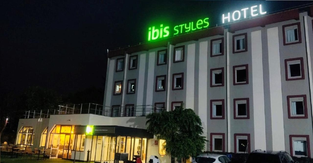 Ibis Styles Bobigny Centre Prefecture Hotel Ngoại thất bức ảnh