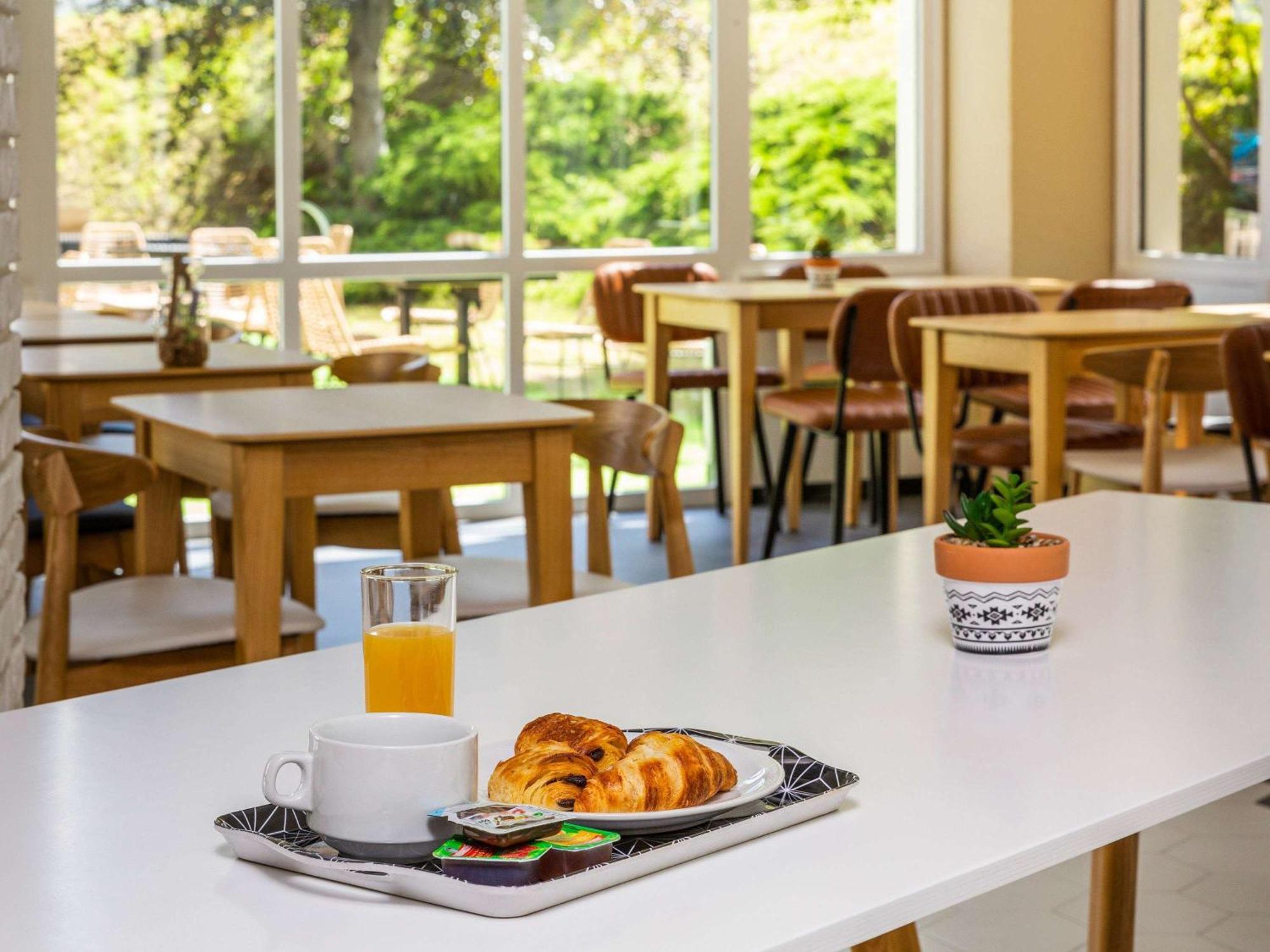 Ibis Styles Bobigny Centre Prefecture Hotel Ngoại thất bức ảnh