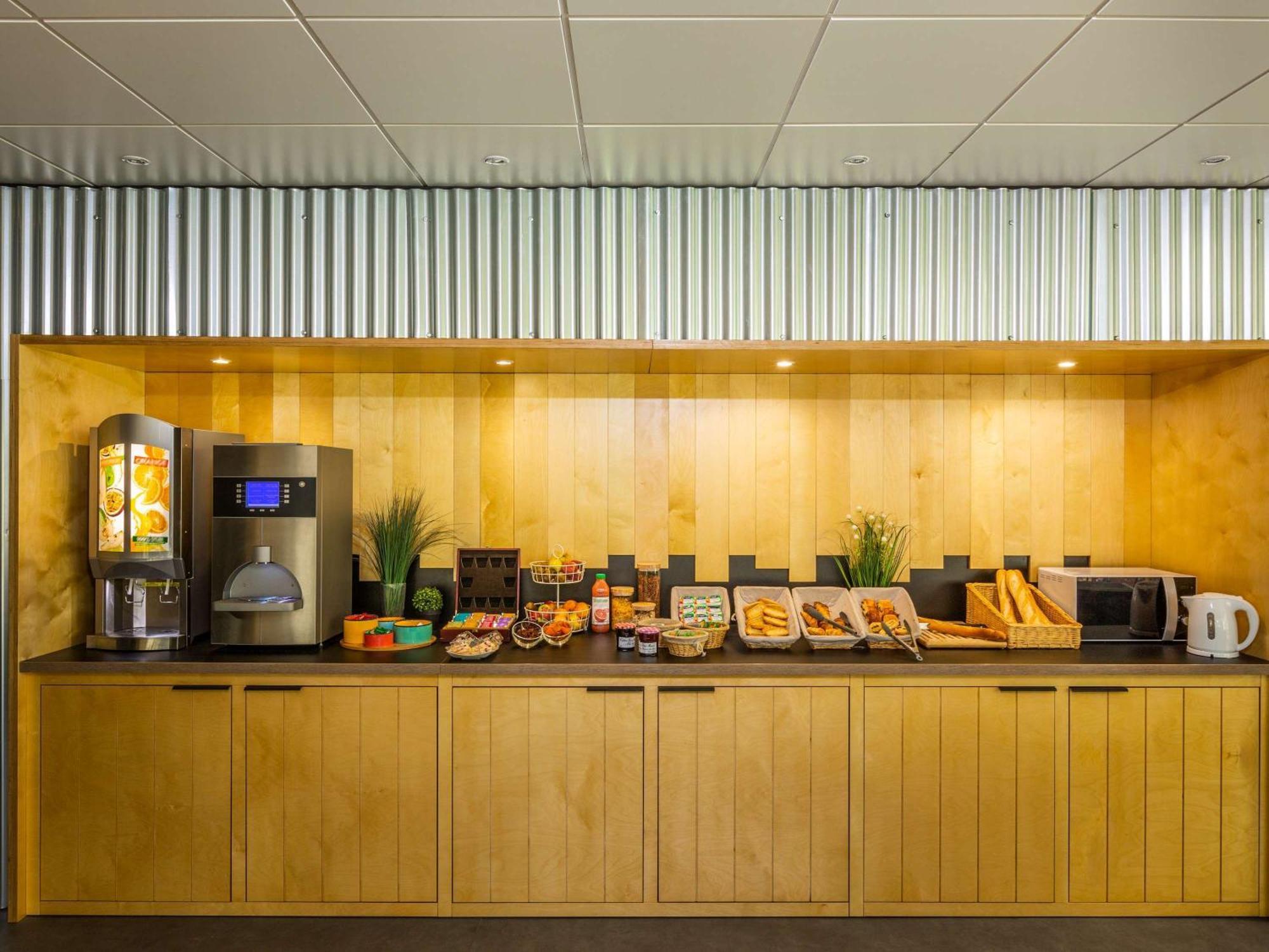 Ibis Styles Bobigny Centre Prefecture Hotel Ngoại thất bức ảnh